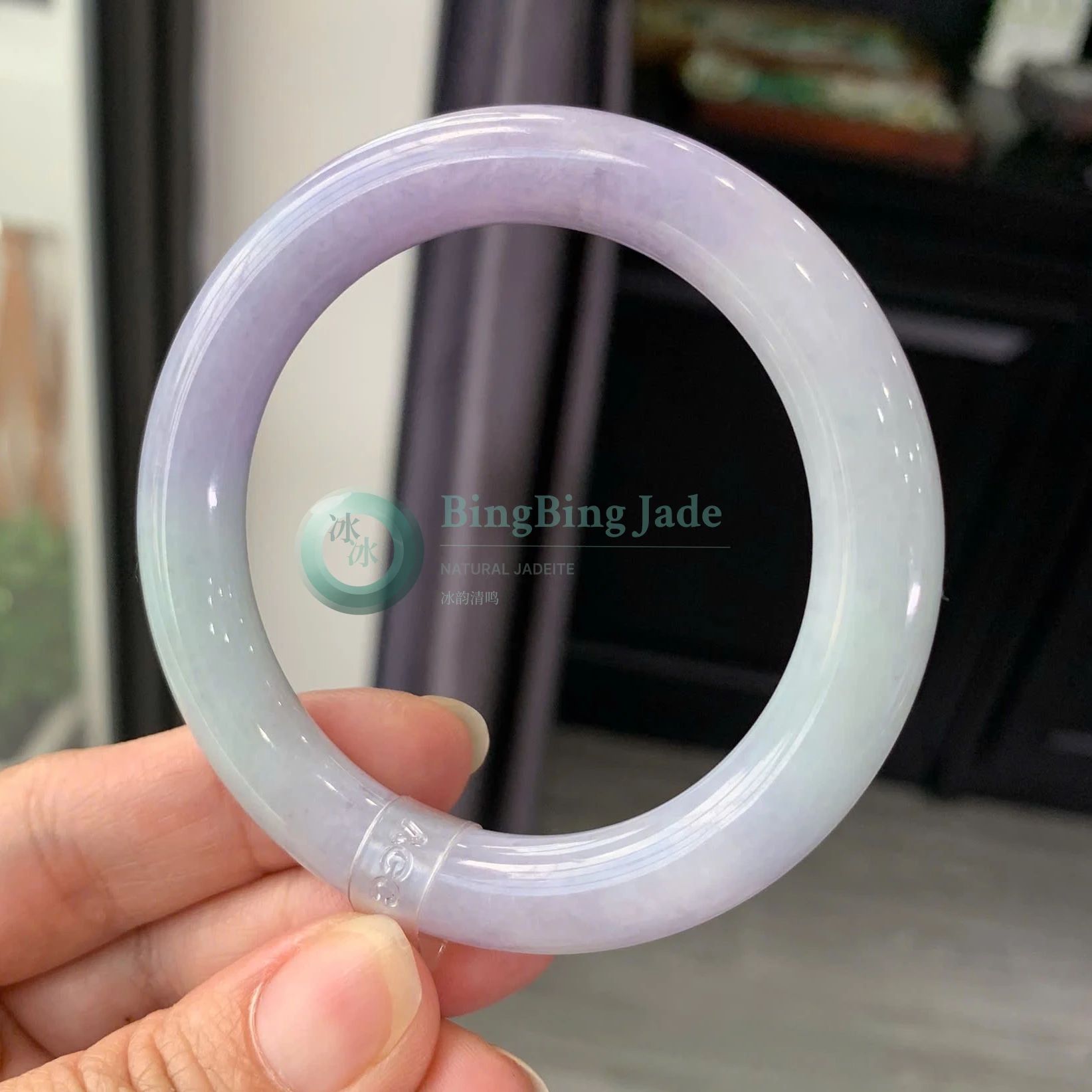 Lavender Mist Round Bangle 51mm — Soft Violet Drift on Icy White