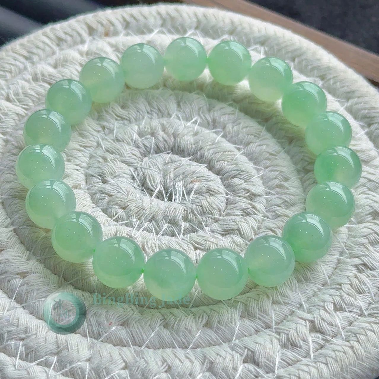 Sweet Spring Green Jelly Bead Bracelet 10mm