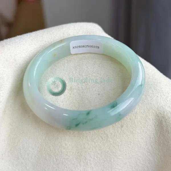 White Jade with Floating Green Blossoms — Slim Bangle 51mm