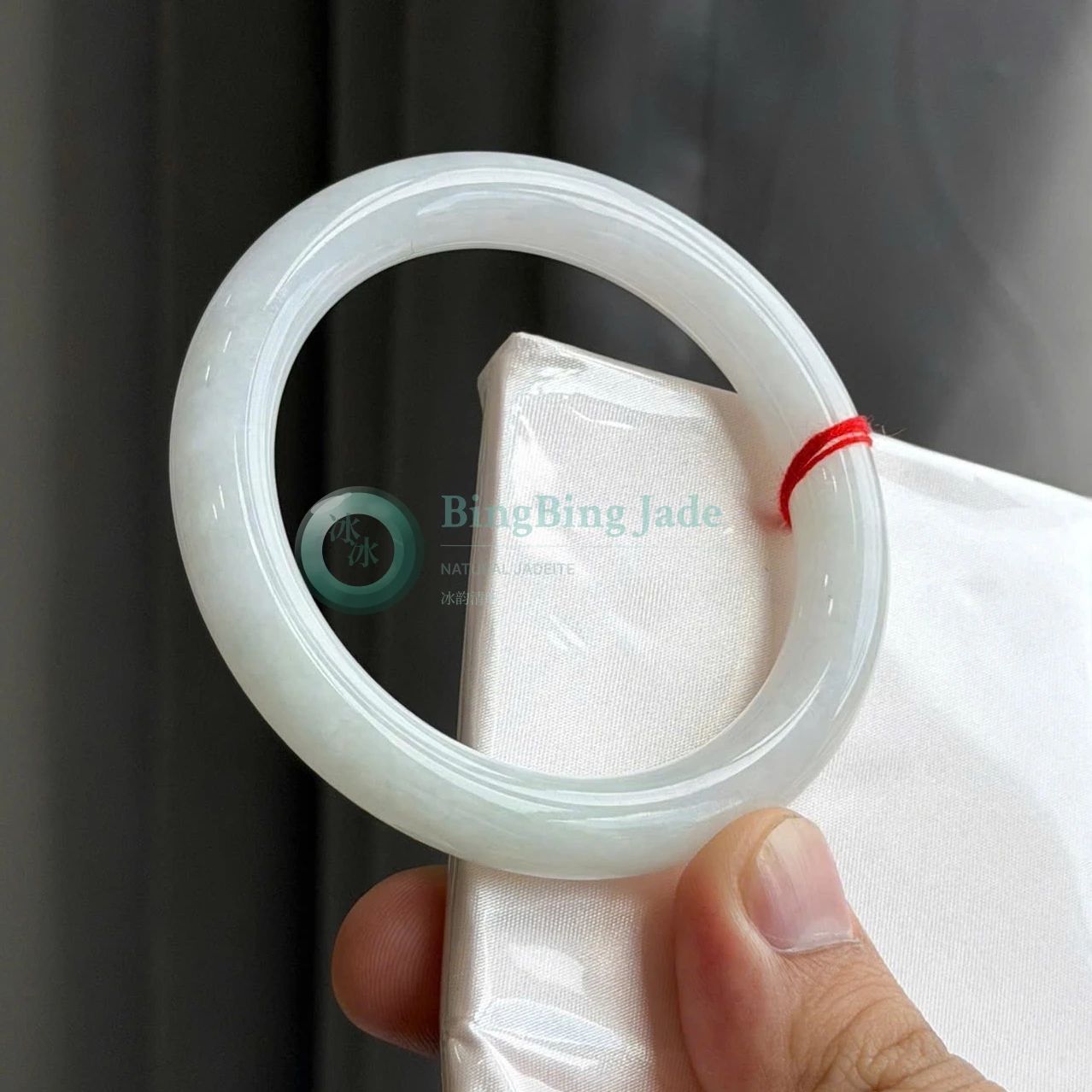 White Jade Round Bangle 58.8mm — Luminous Snowmelt Translucency