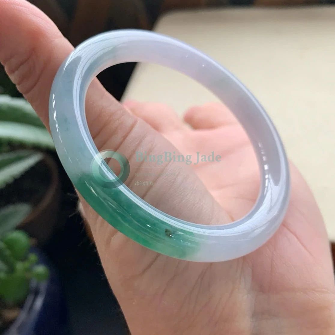 Icy Lavender with Emerald Drift Bangle 51.7mm