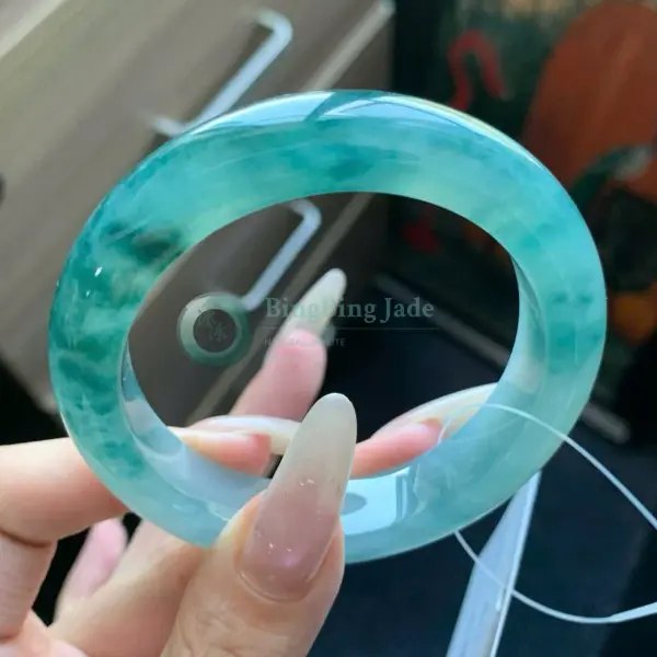 Icy Blue-Green Floating Emerald Bangle 52.6mm