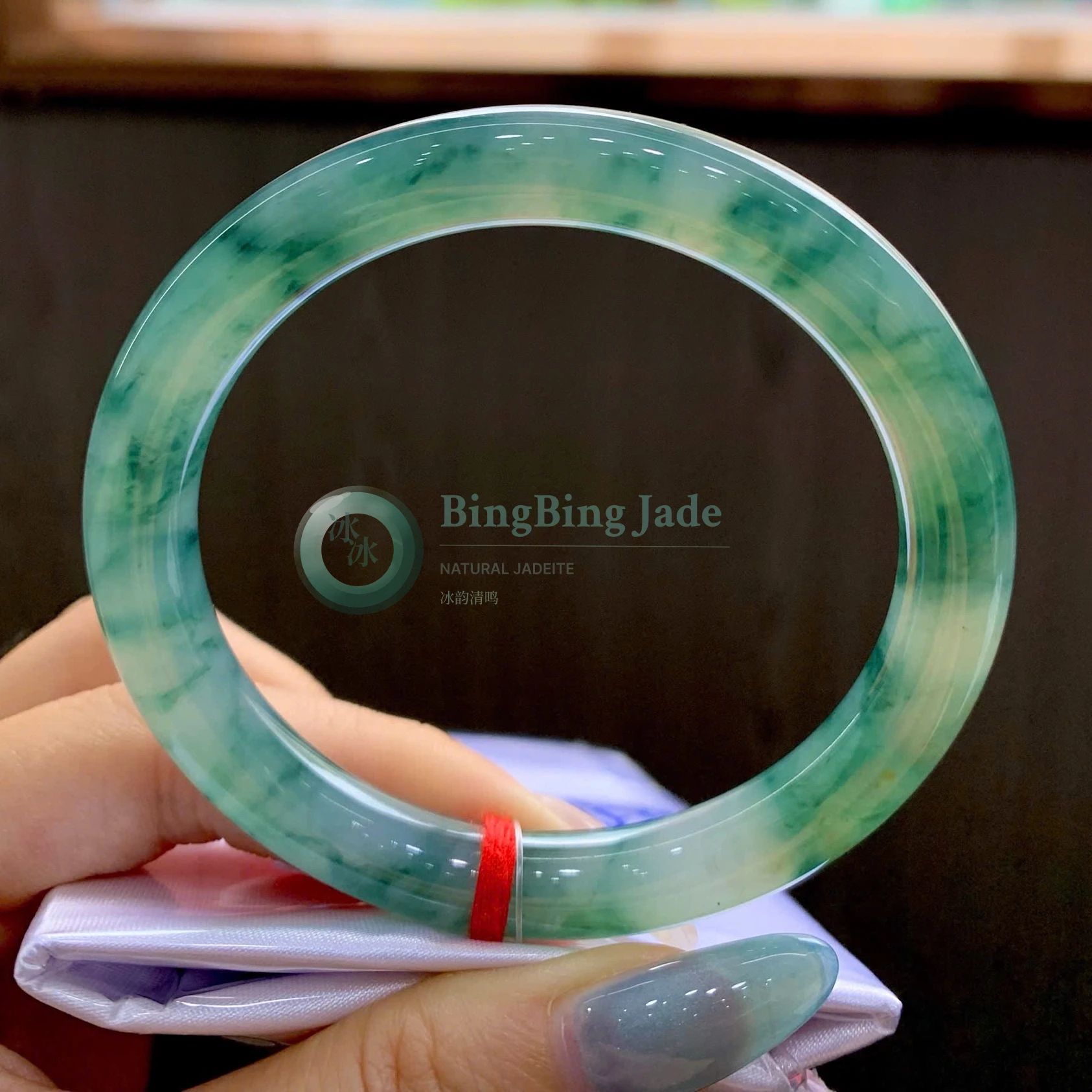 Icy Spring Waters with Emerald Drift Bangle 56mm