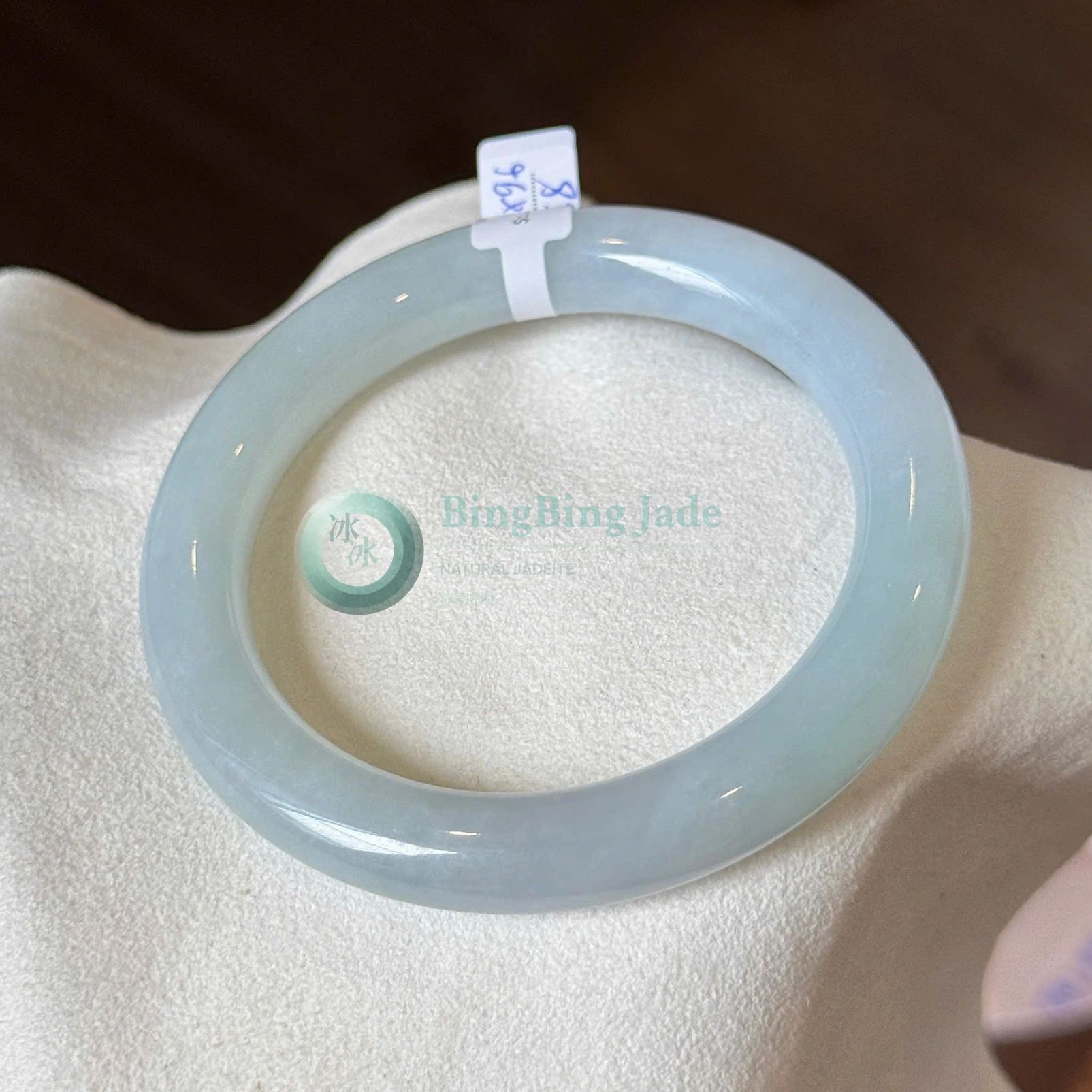 Glacier Blue Round Bangle ~55mm — Near-Frozen Jelly Translucency