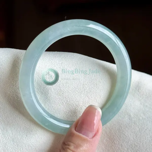 Icy Glacier Stillness — Translucent Round Bangle 53.5mm