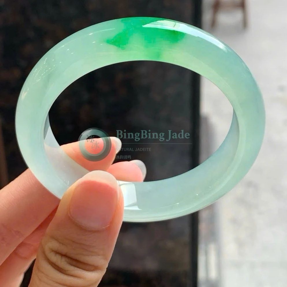 Icy Celadon Bangle with Vivid Emerald Bloom 50mm