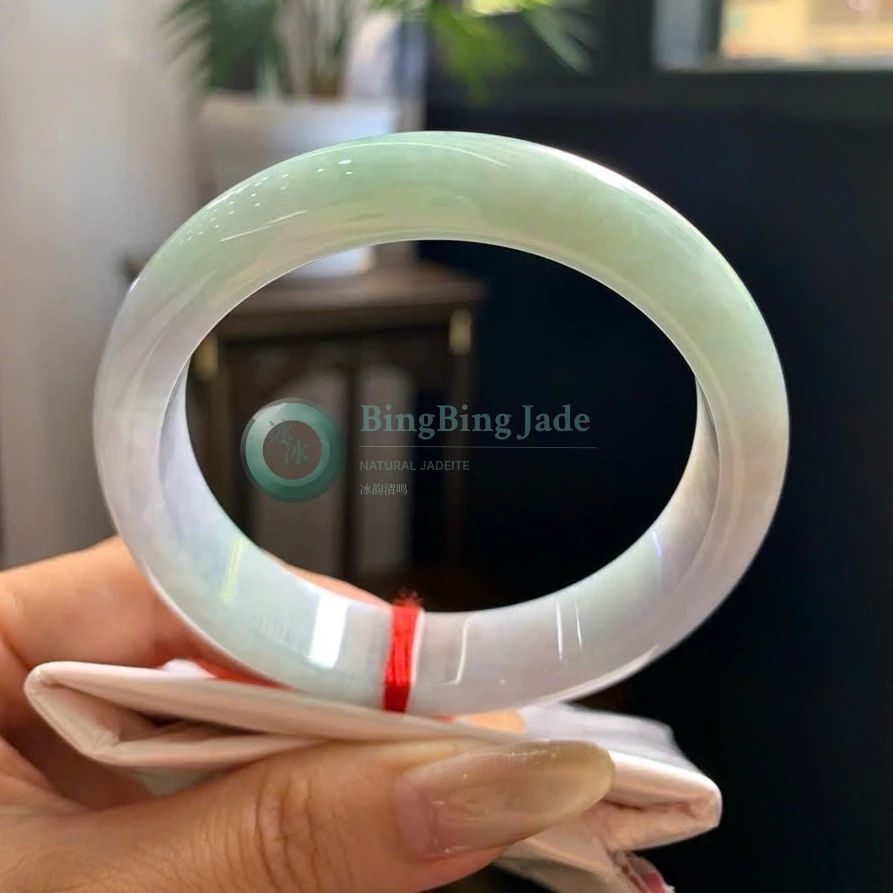 Soft Spring Lavender-to-Celadon Round Bangle 56mm