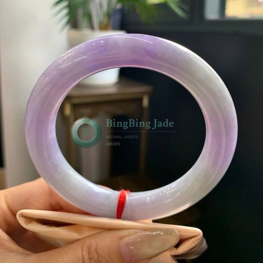 Lavender Mist Round Bangle 60mm — Full Bloom Violet Translucency