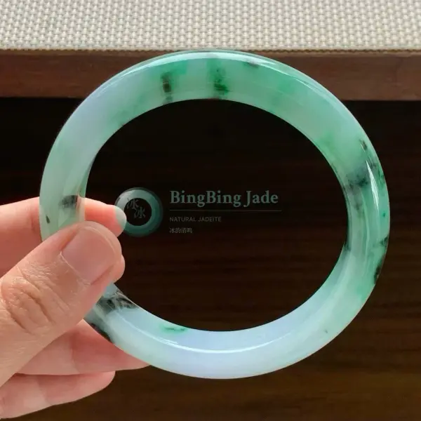 Lavender Base with Vivid Emerald Blooms Bangle 60.5mm