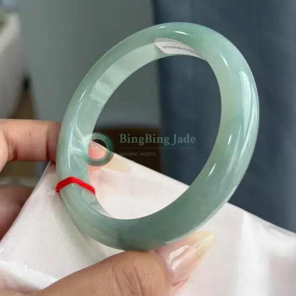 Oily Celadon Glow with Mossy Undertones — Round Bangle 58.6mm