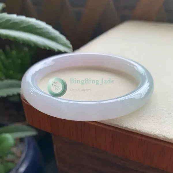 Lavender Mist Milky Jadeite Bangle 52mm