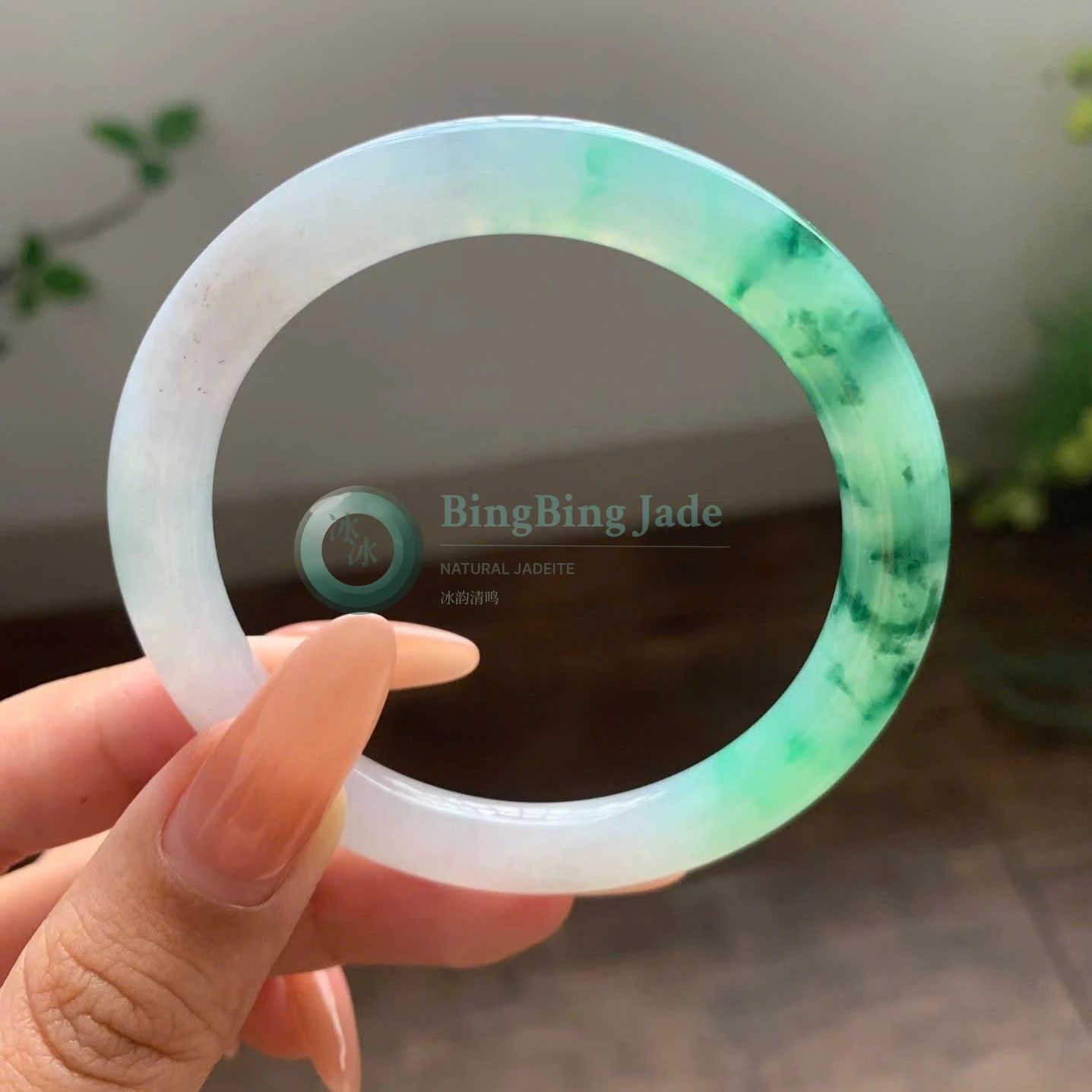 Floating Emerald Clouds on White Bangle 53mm