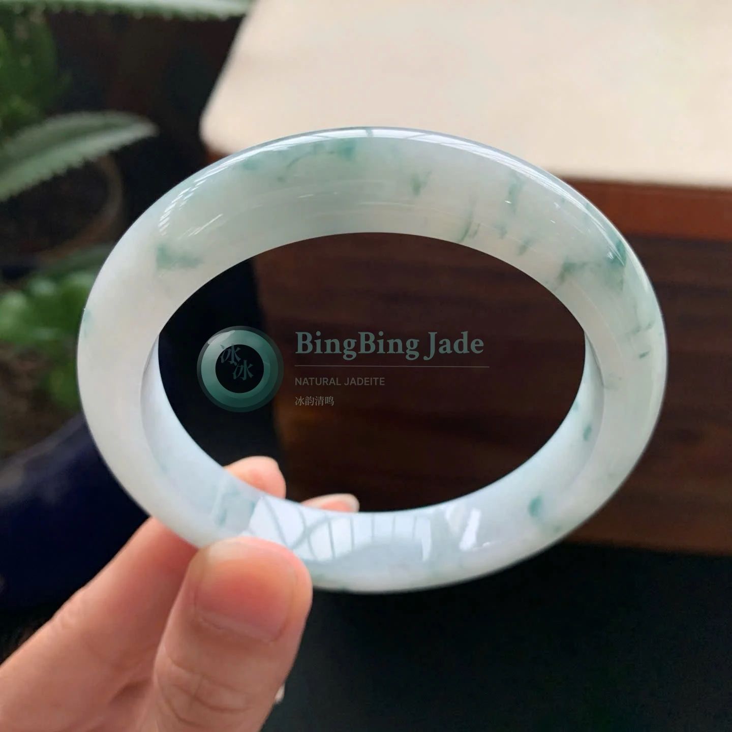 Icy Glutinous Floating Flowers Jadeite Bangle 57mm