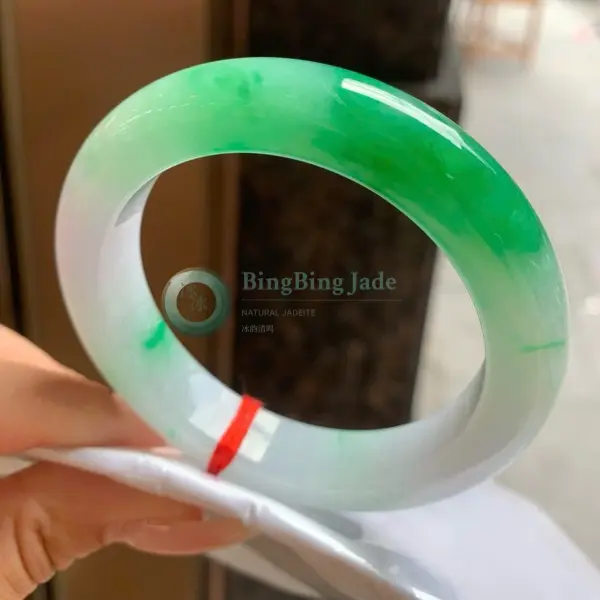 Vivid Emerald Drift on White Jadeite Bangle 54mm