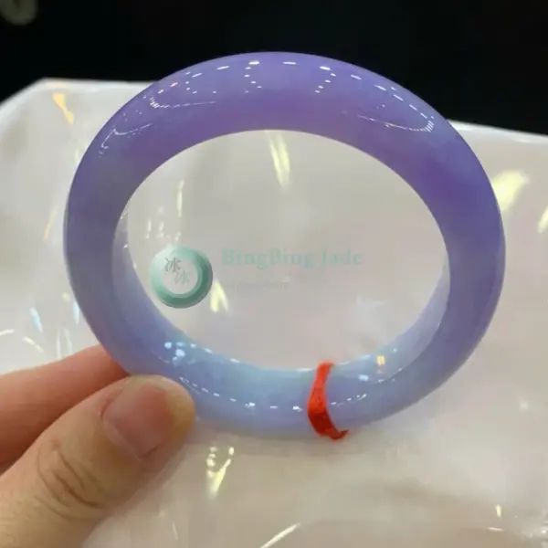 Lavender Mist Glutinous Bangle 53mm — Soft Violet Glow