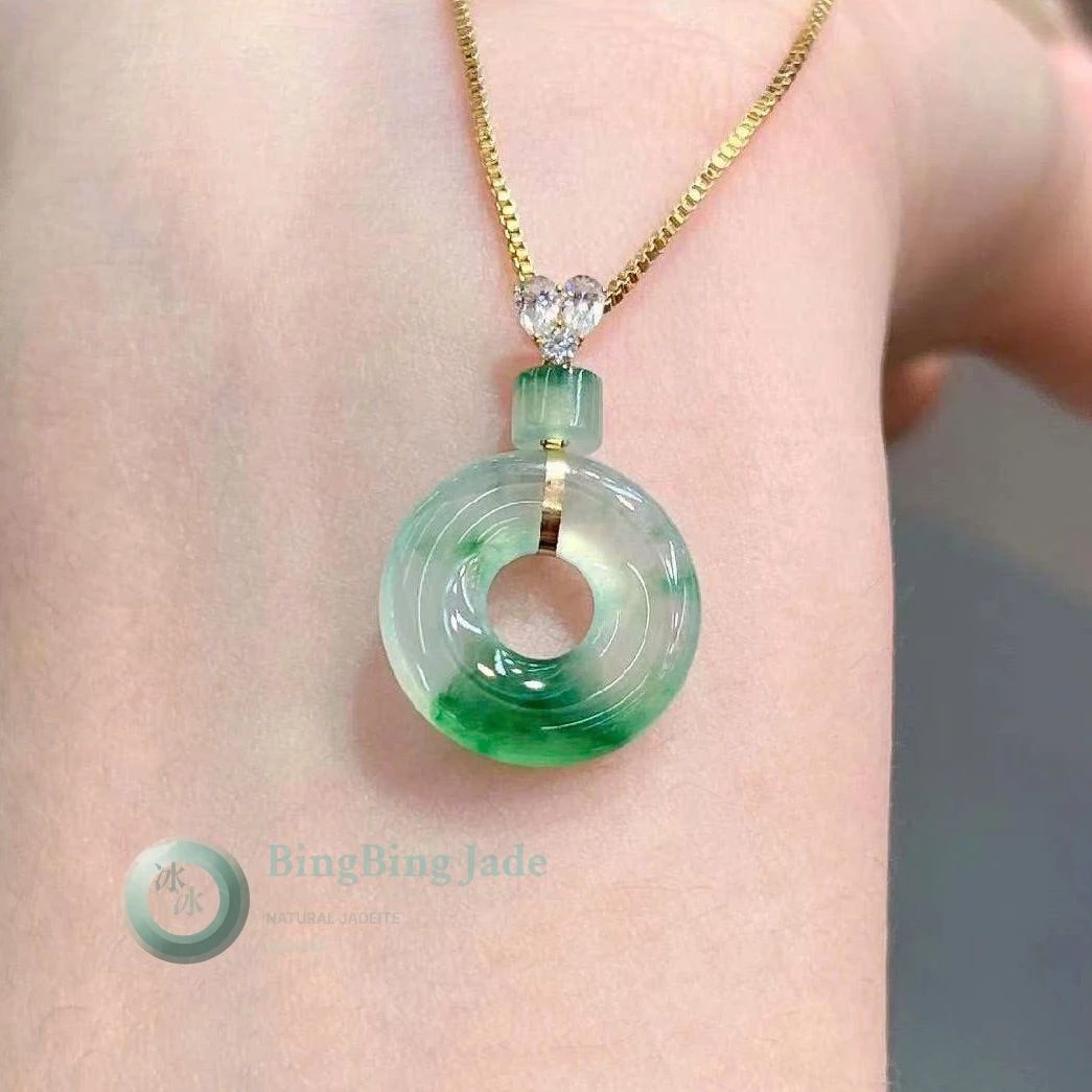 Icy Floating Emerald Jadeite Donut Pendant — Sunlit Clarity on Gold