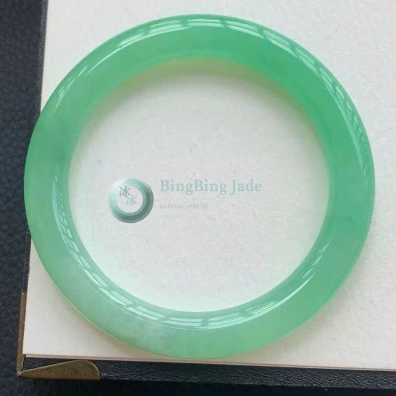 Icy Spring Green Round Bangle 52.8mm — Vivid Clarity with Warm Undertow