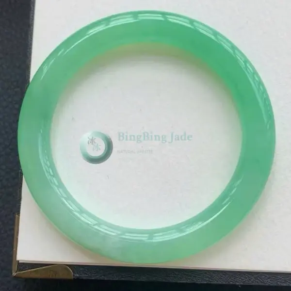 Icy Spring Green Round Bangle 52.8mm — Vivid Clarity with Warm Undertow