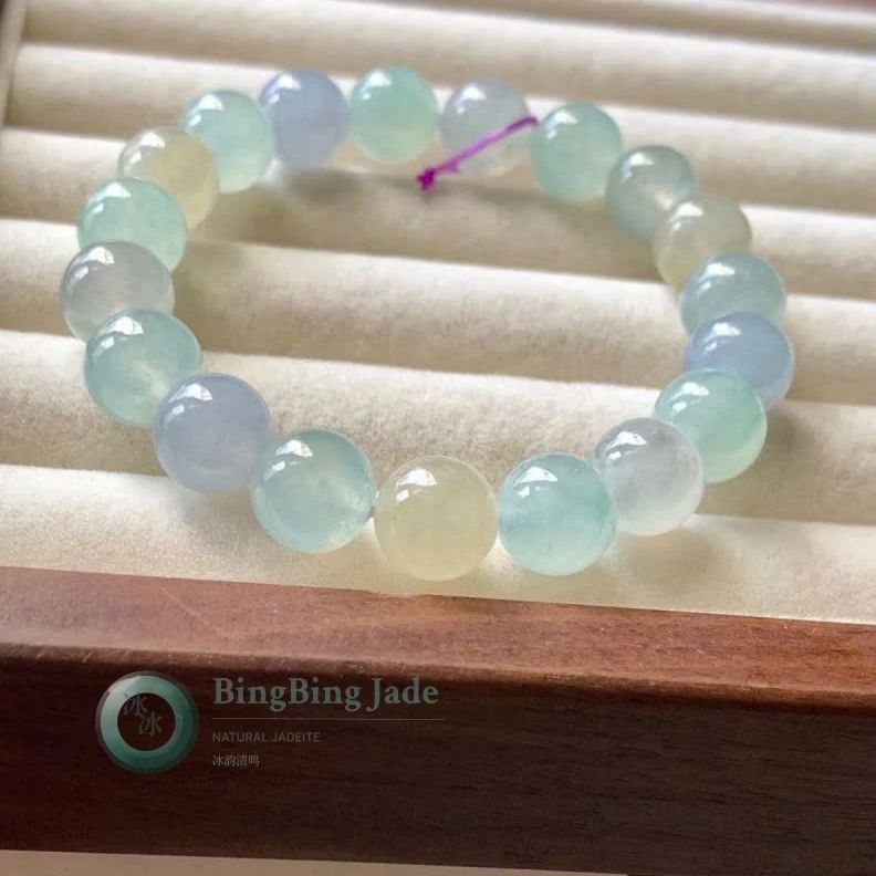 Icy Pastel Candy Bracelet — Moonlight, Soft Green & Honey 10mm