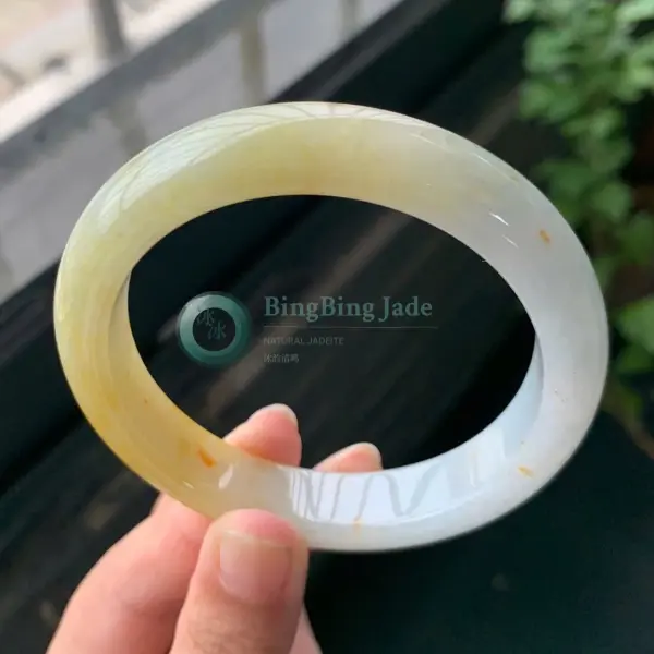 Honey & Cream Glutinous Jadeite Bangle 56mm — Warm Amber Drift