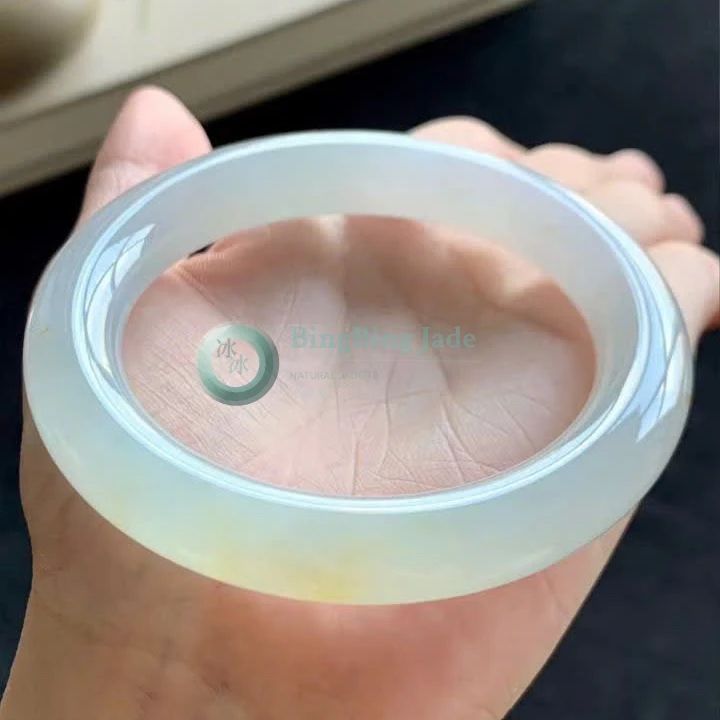 Icy Glutinous Glacier White with Honey Kiss — Round Bar Bangle 53mm