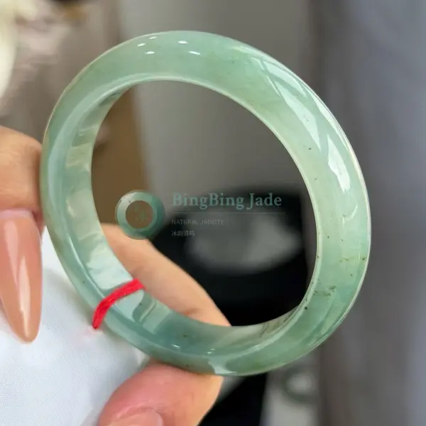 Kiwi Jelly Translucency — Glutinous Green Bangle 55.5mm