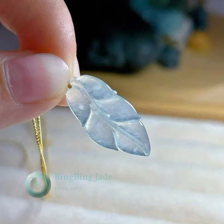 Icy Snowflake Leaf Pendant — Crystalline Jadeite on 18K Gold