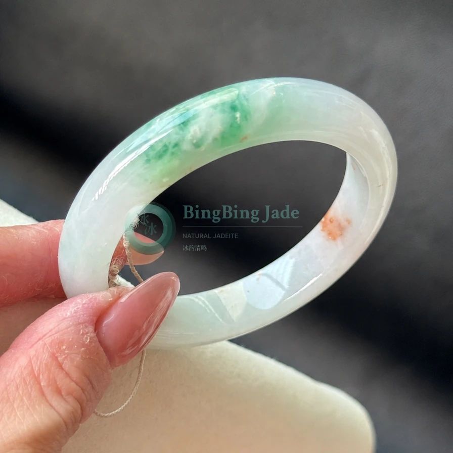 Soft Cloud Bangle with Floating Green & Amber Kiss 52mm