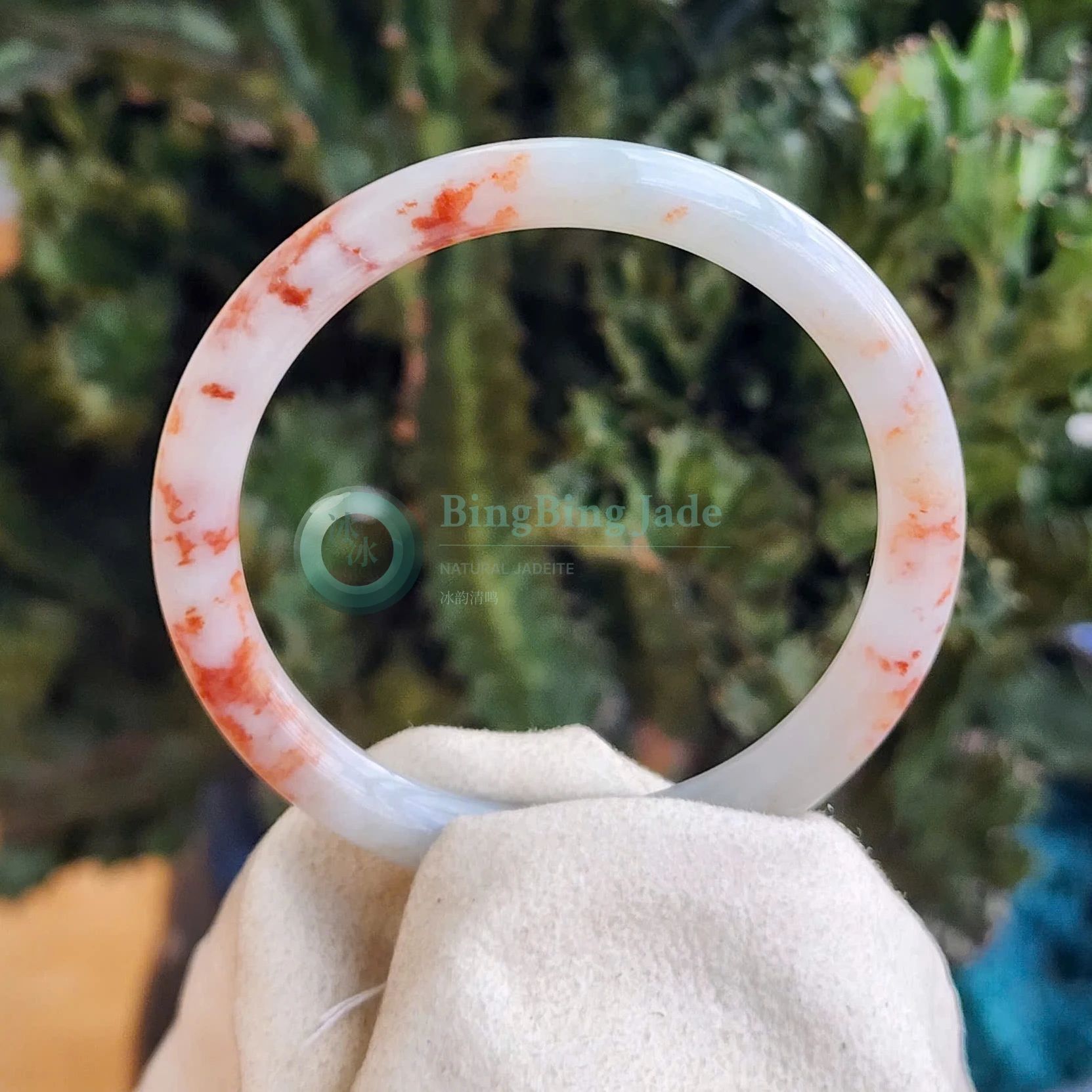 Scattered Crimson Blossoms on Soft Celadon — Round Bangle 55.6mm