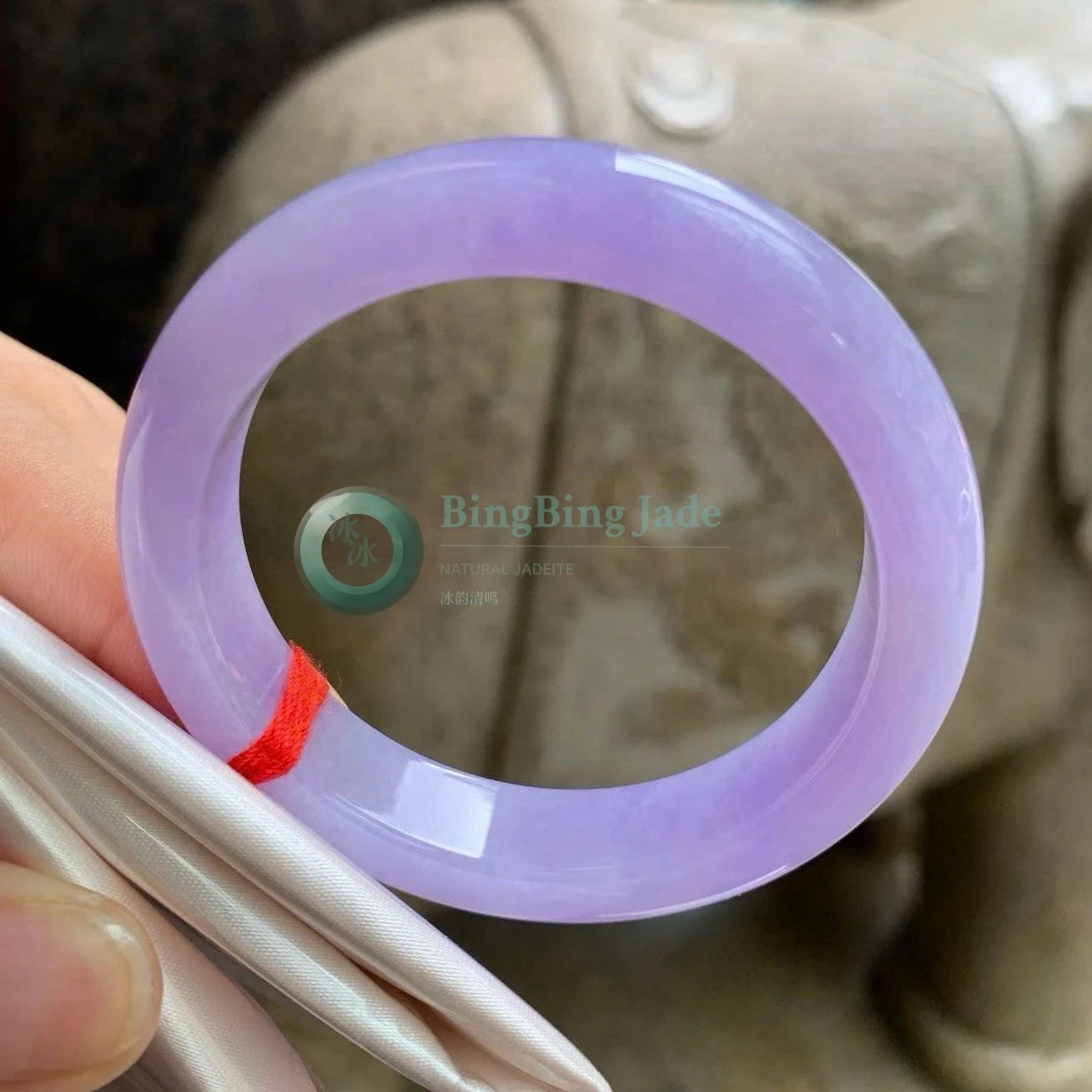 Deep Violet Lavender Icy Glutinous Round Bangle 50mm