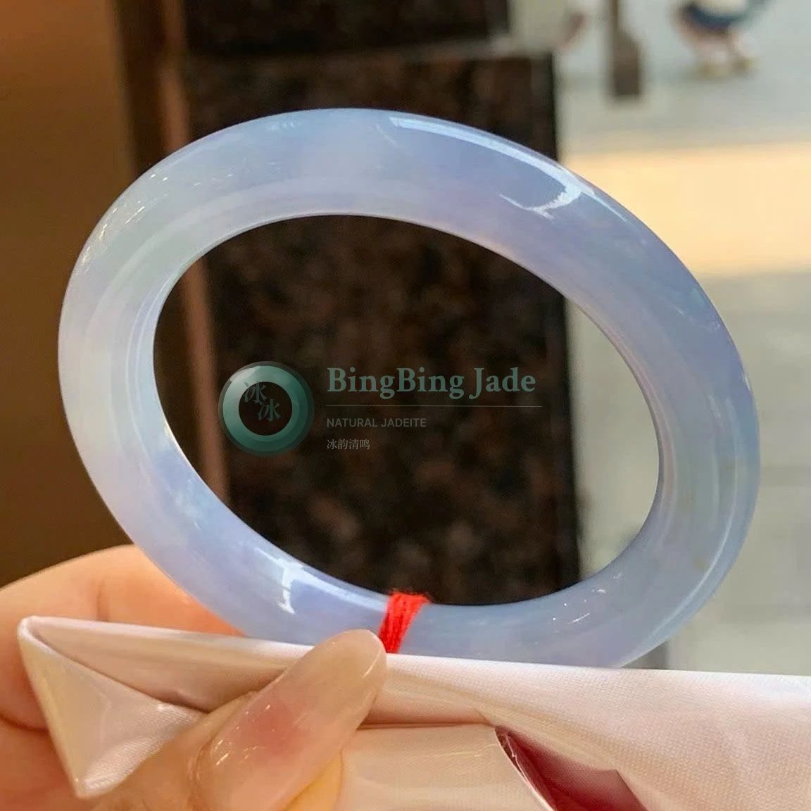 Icy Lavender-Blue Mystique Round Bangle