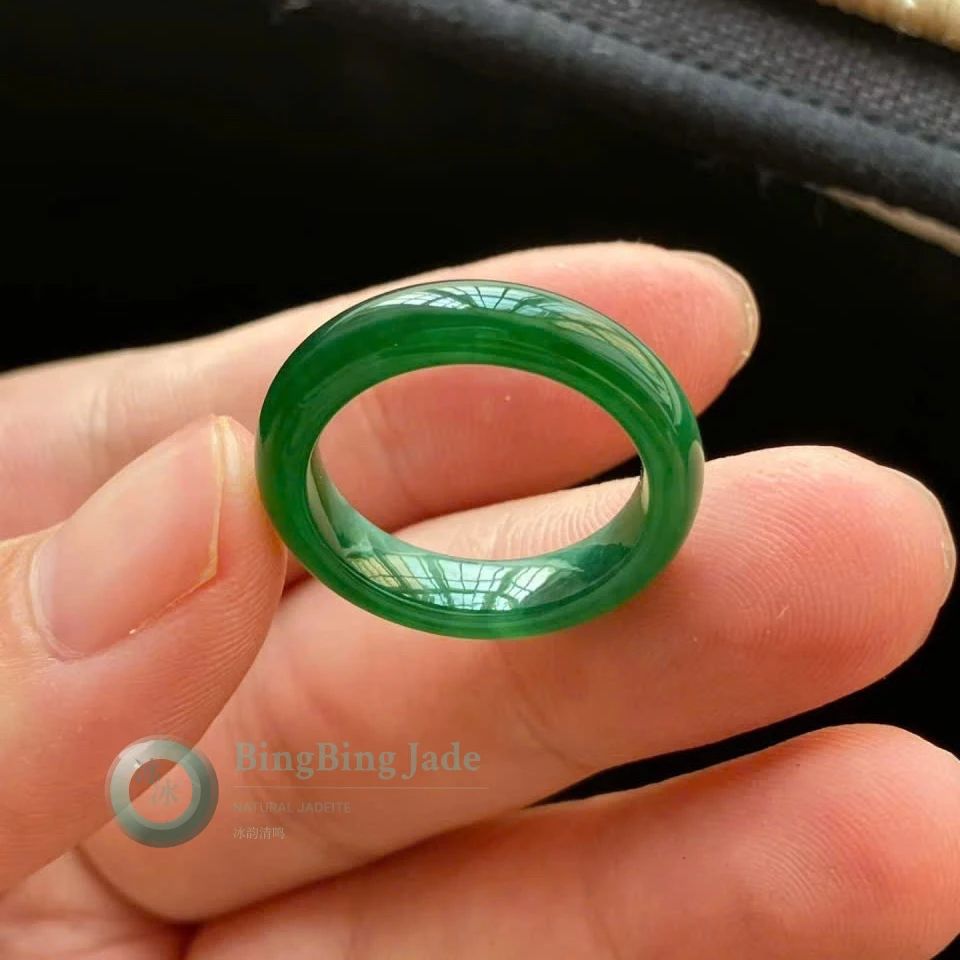 Deep Emerald Saturation Jadeite Ring 16.5mm