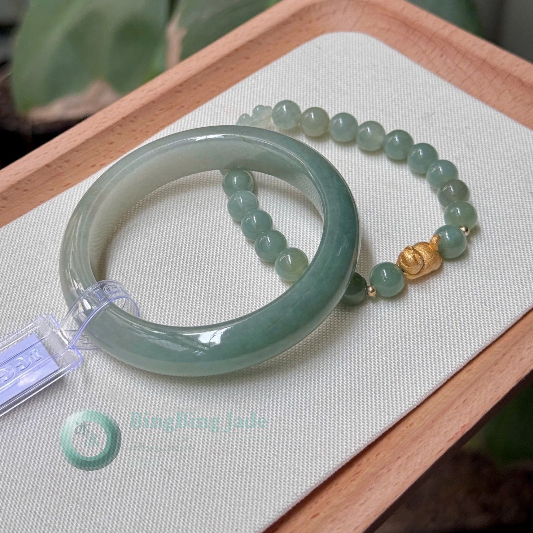 Dewy Celadon Glow — Jadeite Bangle & Beaded Set 53.5mm
