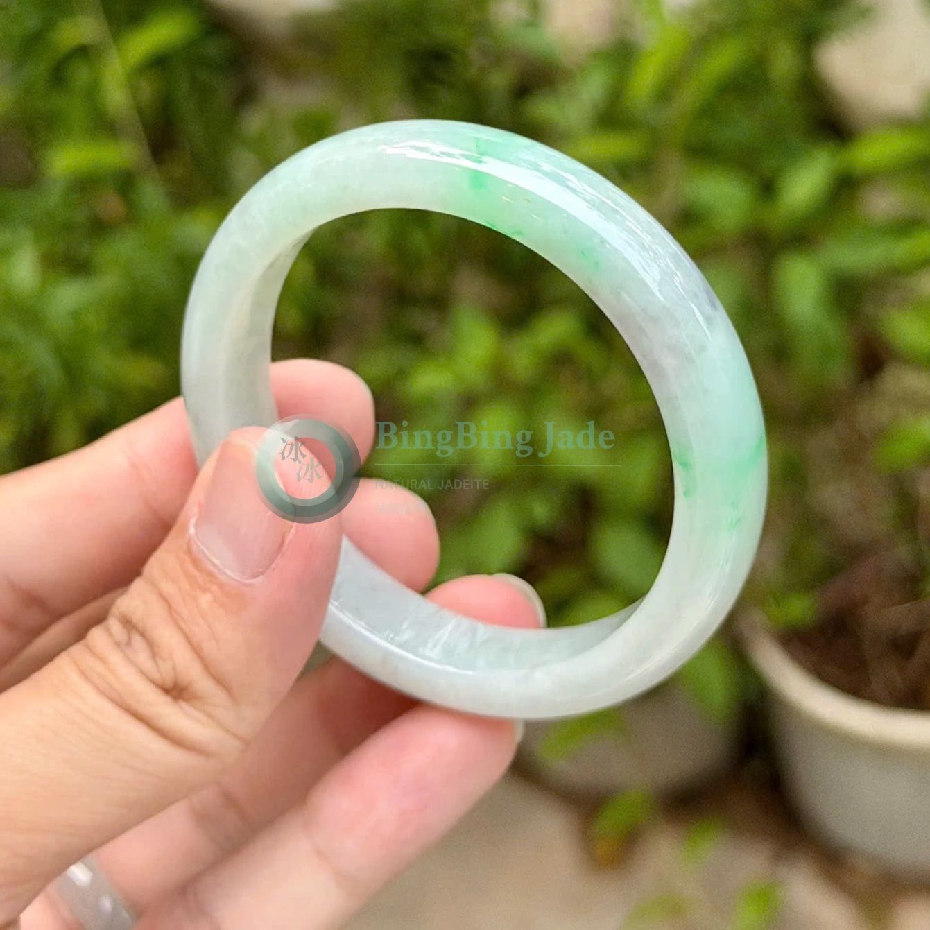 Floating Green Bloom on Jelly Bangle 56mm