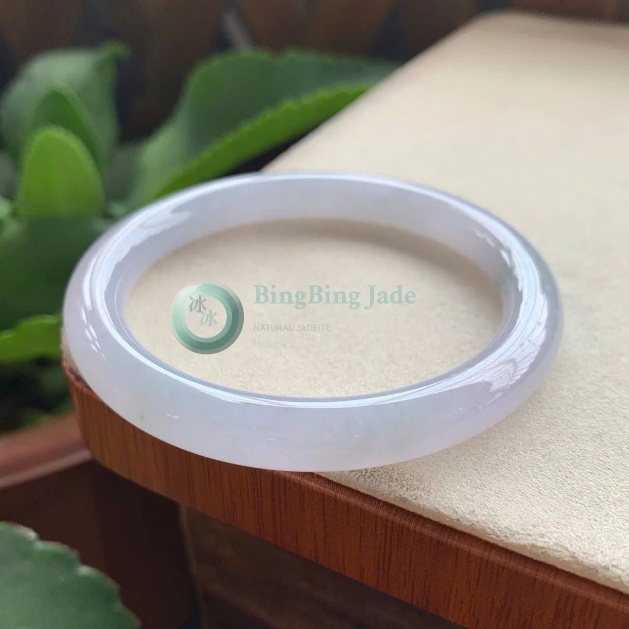 Icy Glutinous Moonlight Glow Bangle 54mm — Flawless Glutinous Translucency