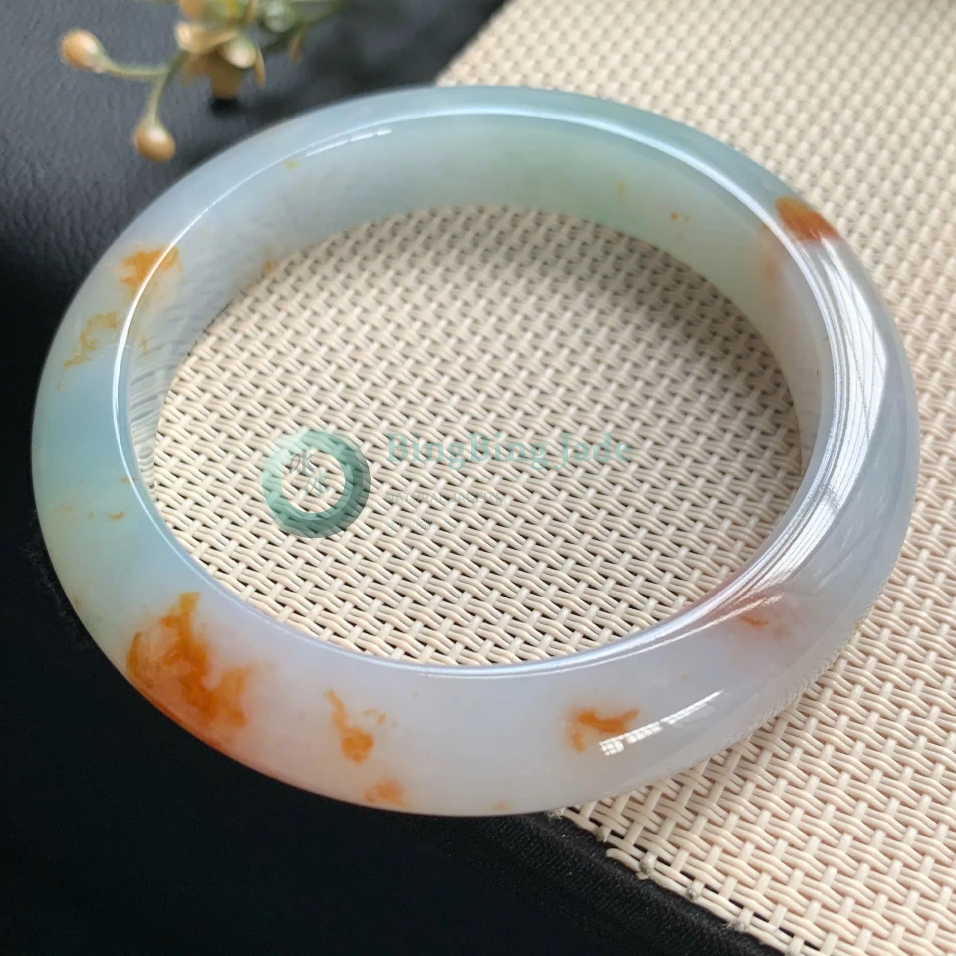 Autumn Maple on Pale Waters — Jadeite Round Bangle 57.5mm