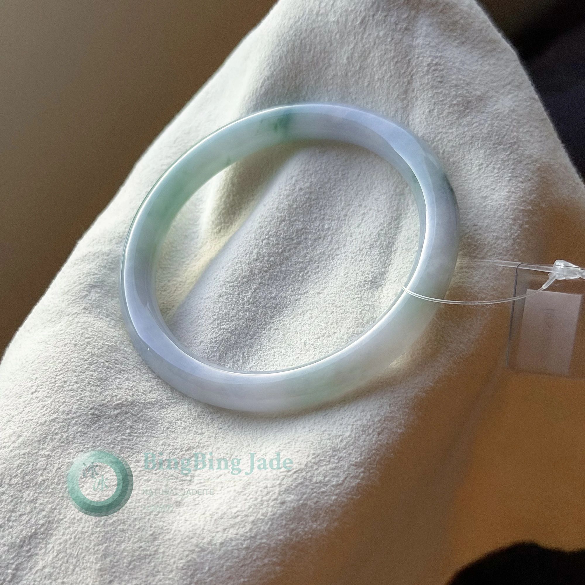 Moonlight Lavender with Floating Green Kiss — Jadeite Bangle 55.7mm