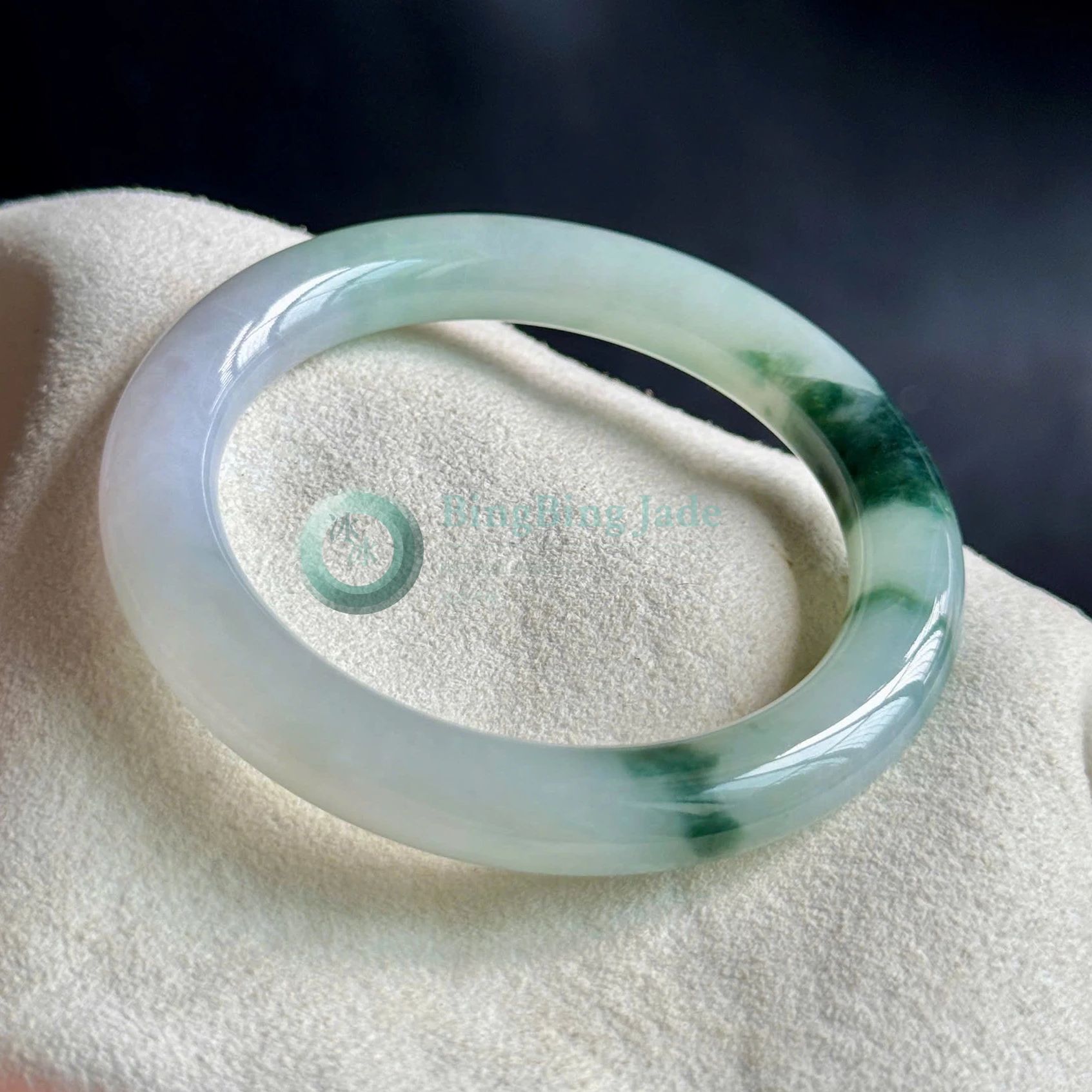 Soft Mist with Floating Emerald Clusters — Jadeite Bangle 51.6mm
