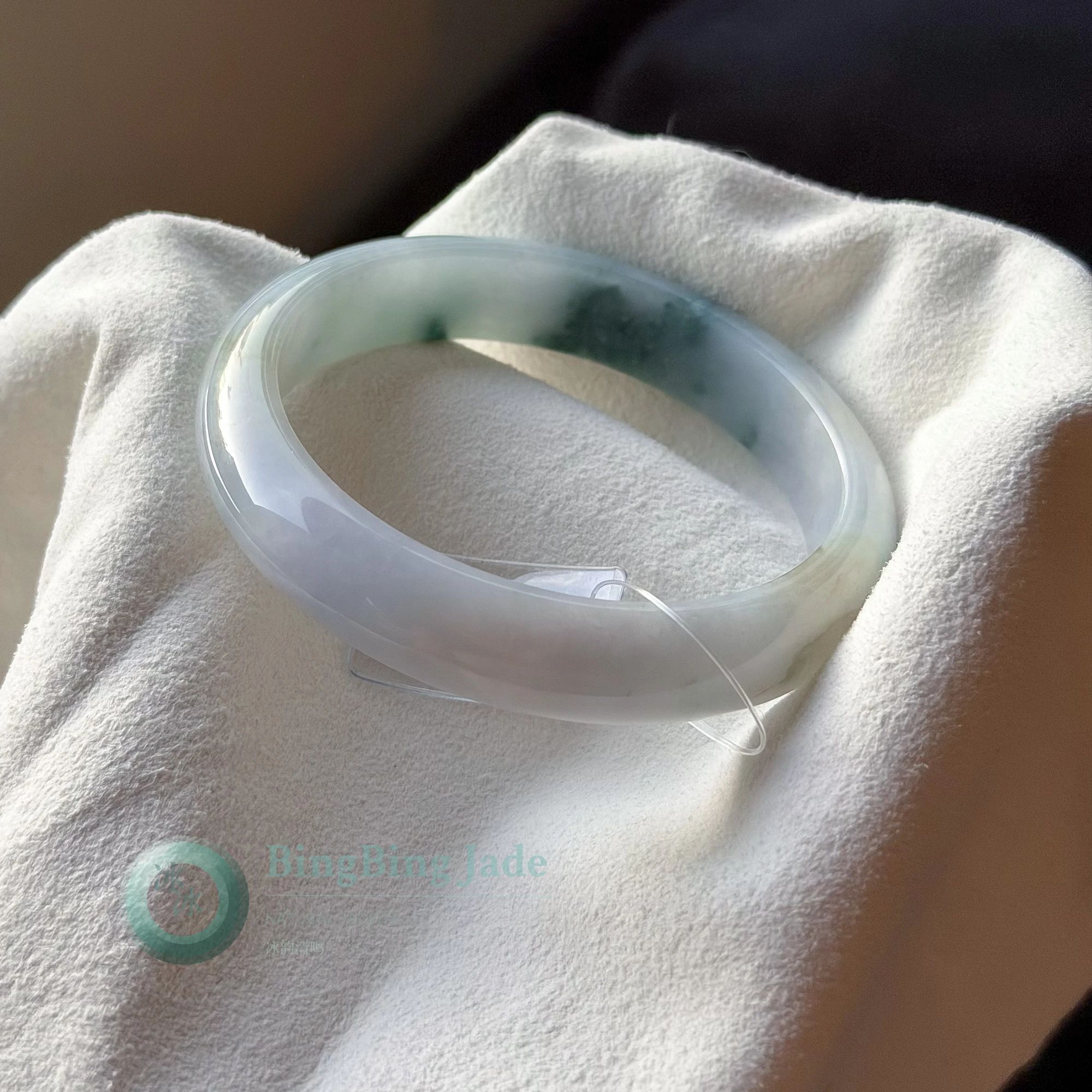 Moonlight Lavender Undertone Bangle with Floating Green — 58.5mm